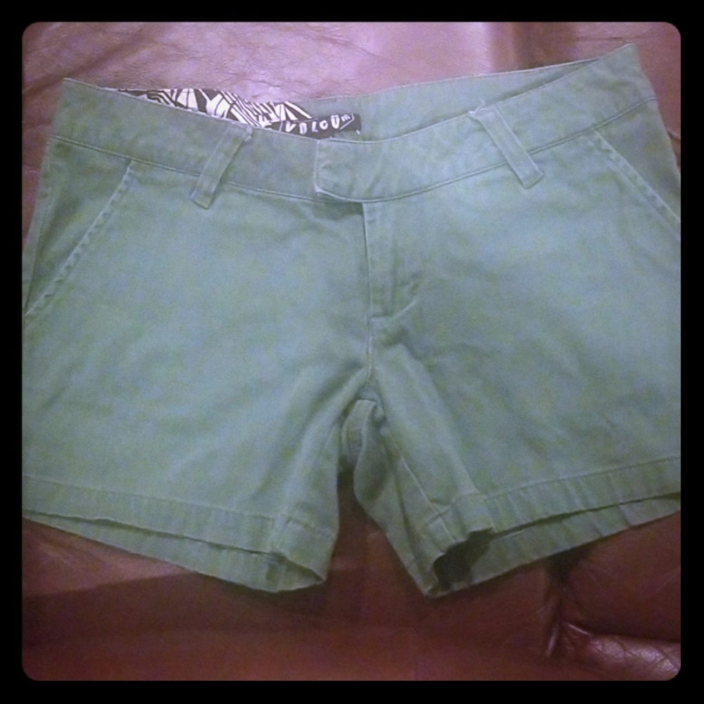 Volcom shorts